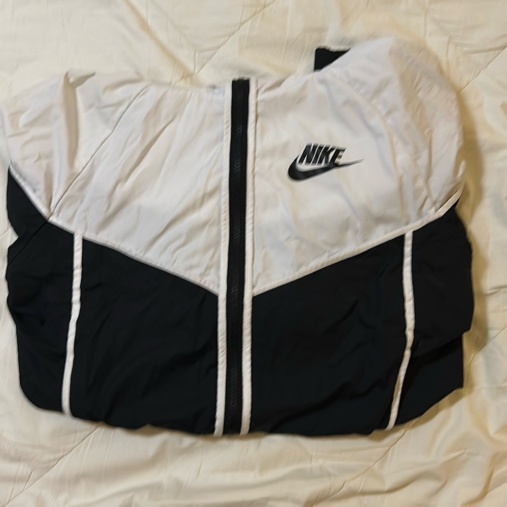 Nike zip up windbreaker jacket